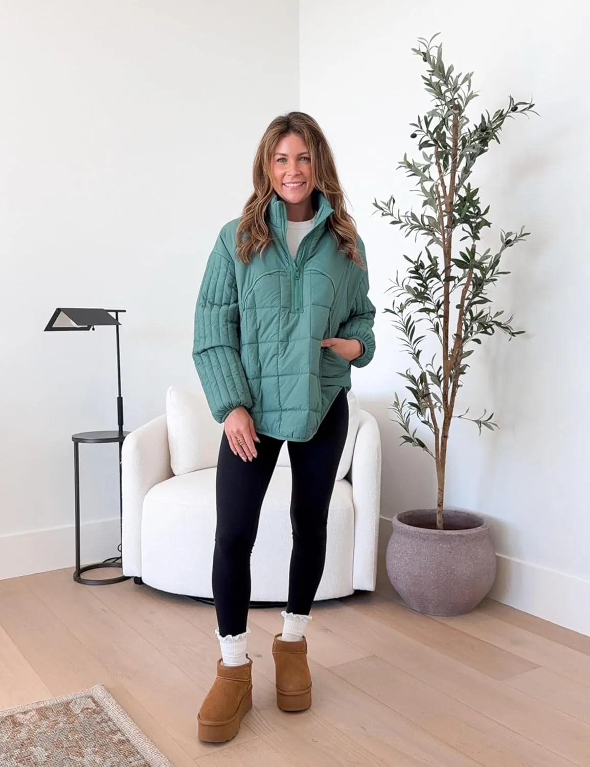 Daacee Oversized Lightweight Quilted Pullover Jacket for Women Casual Half Zip Puffer Jackets Padded Outwear with 4 Pockets