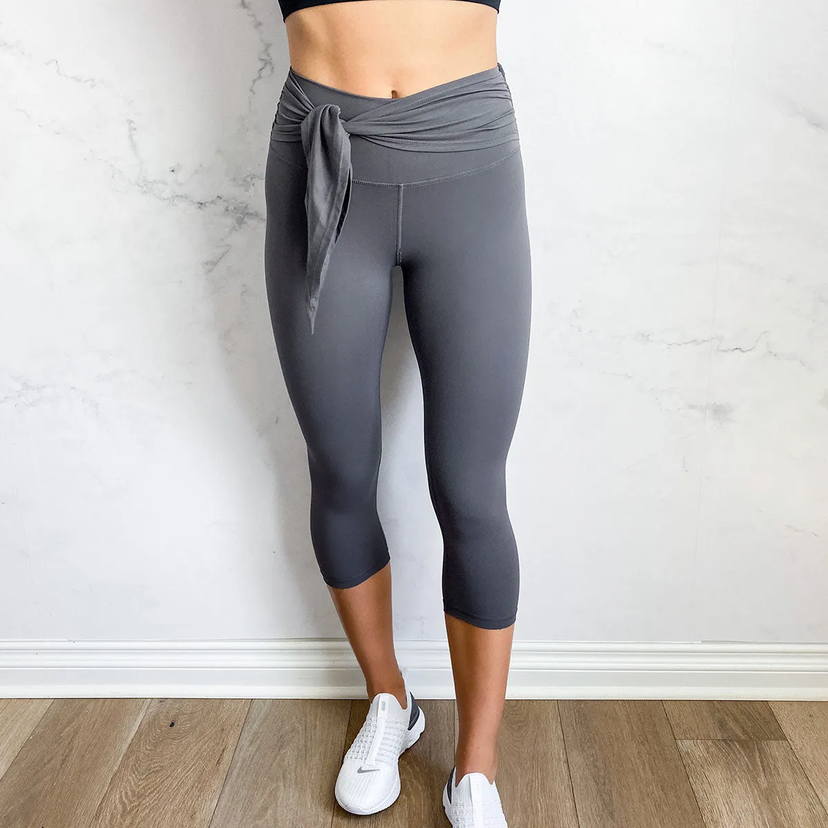 High Tied Capri Leggings