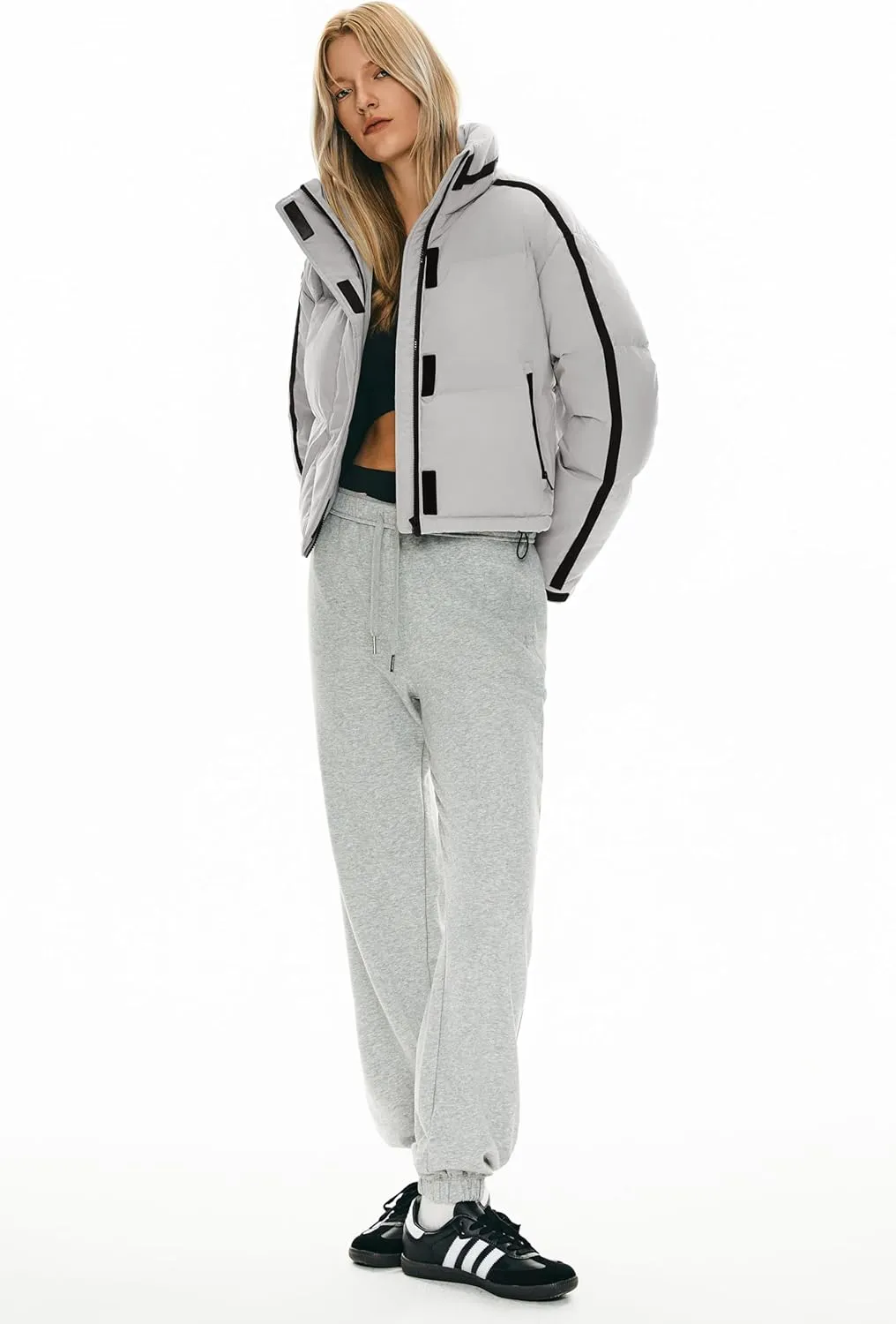 Orolay Women's Cropped Puffer Jacket Winter Stand Collar Quilted Down Coat Warm Fashion Zip Up Outerwear with Pockets