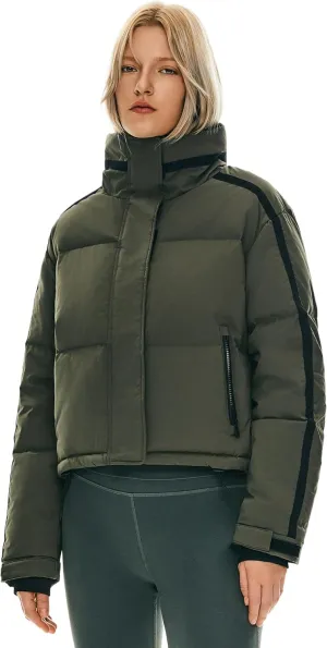 Orolay Women's Cropped Puffer Jacket Winter Stand Collar Quilted Down Coat Warm Fashion Zip Up Outerwear with Pockets