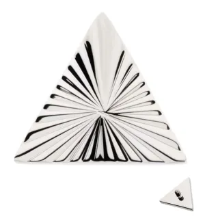 Score Triangle Internally Threaded Top
