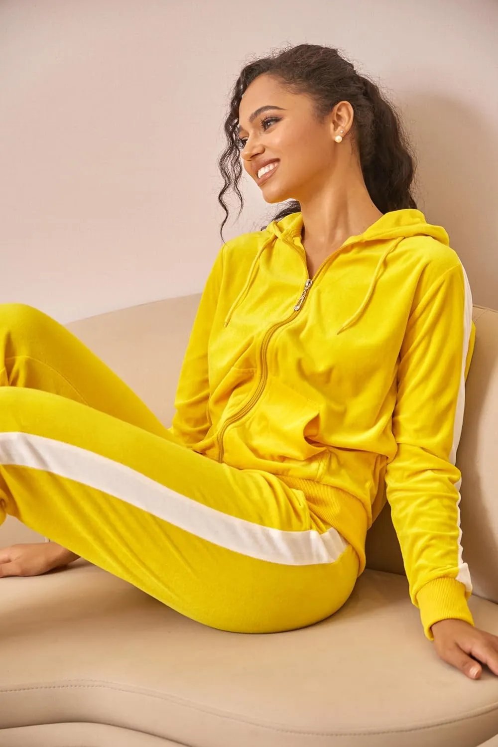 TanBridge 2 Piece Outfits Women's Velour Sweatsuits Long Sleeve Zip Up Hoodie Sweatpants Tracksuits for Women