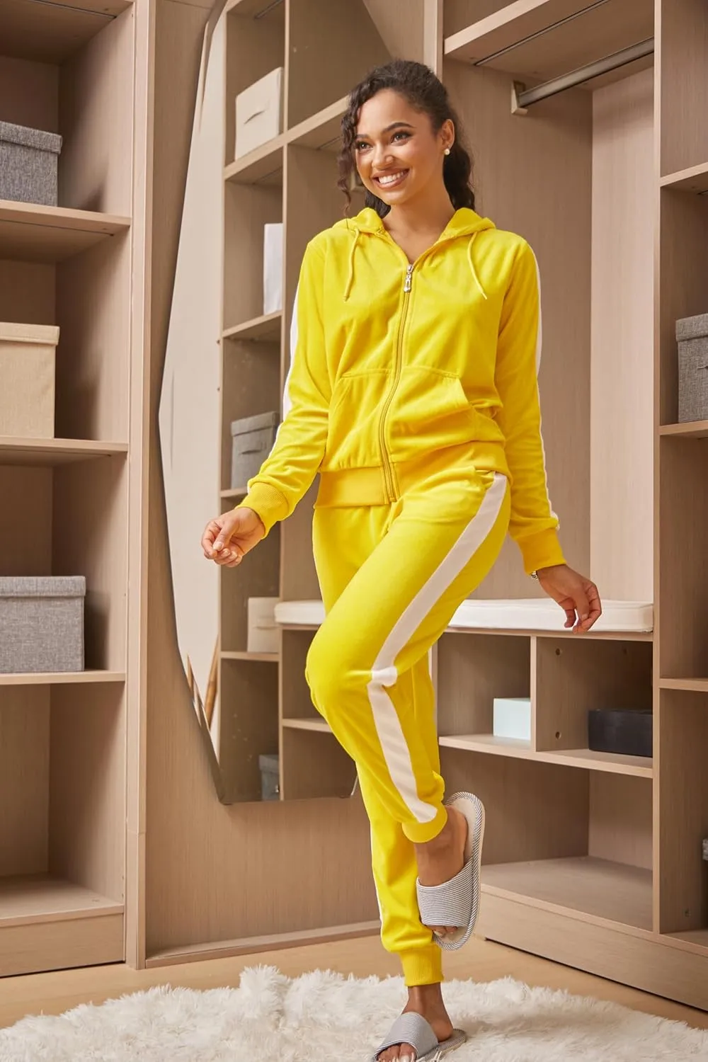 TanBridge 2 Piece Outfits Women's Velour Sweatsuits Long Sleeve Zip Up Hoodie Sweatpants Tracksuits for Women
