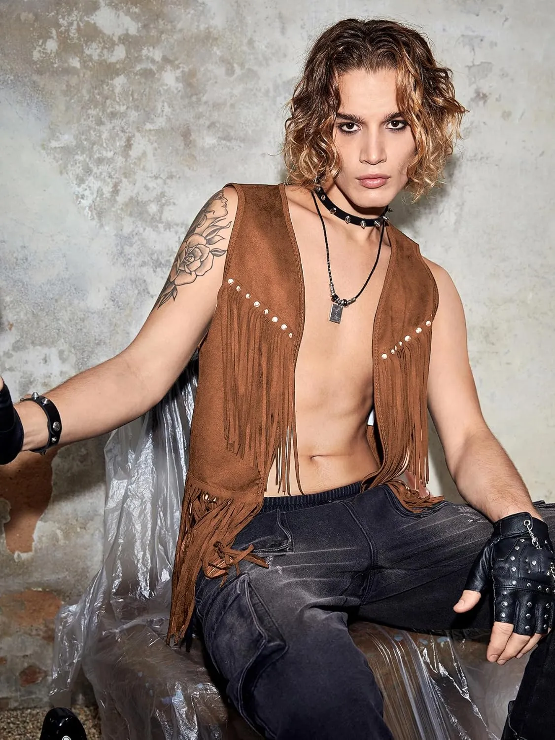 Verdusa Men's Sleeveless V Neck Studded Detail Fringe Trim Open Front Vest Jacket