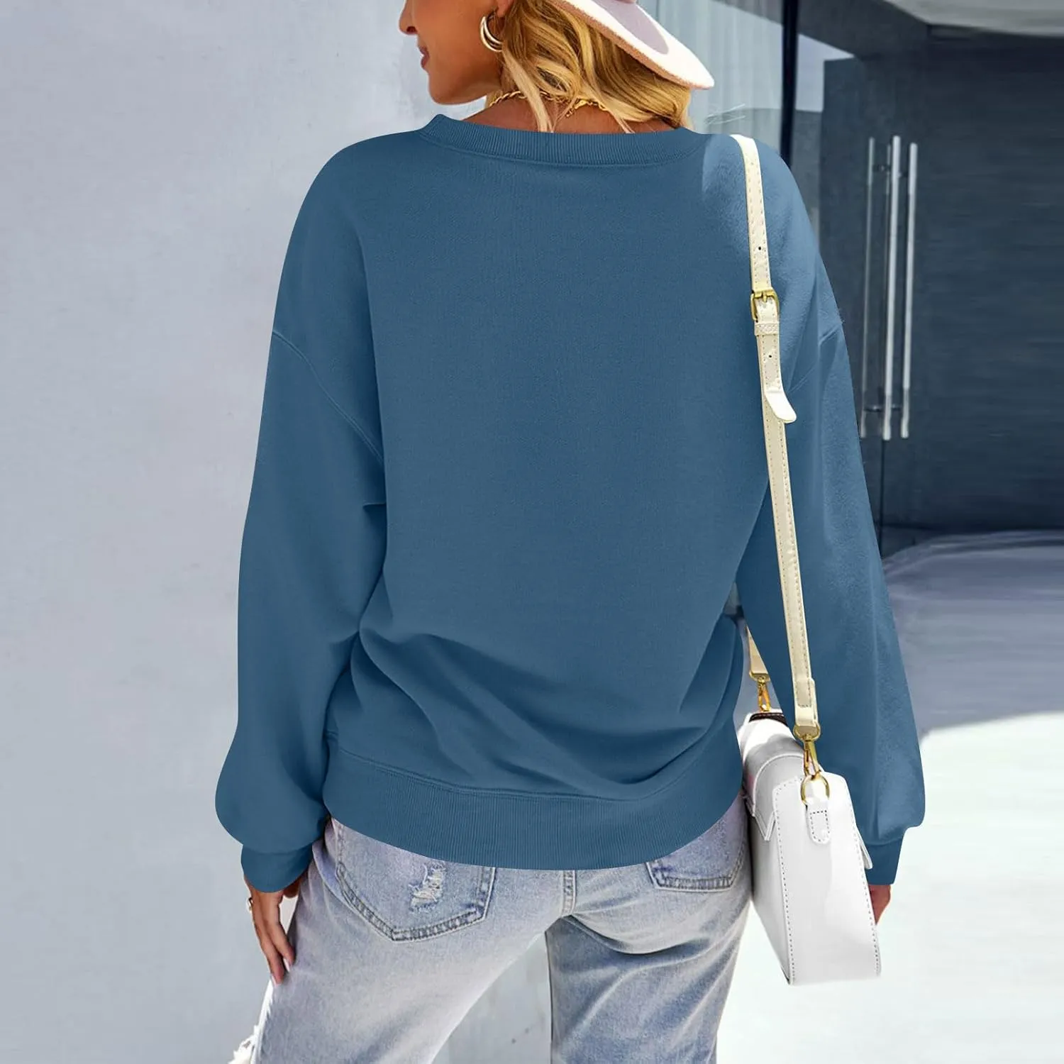 Women Crew Neck Sweatshirts Fall Casual Oversized Sweatshirts Long Sleeve Cute Preppy Sweatshirt Comfort Pullover