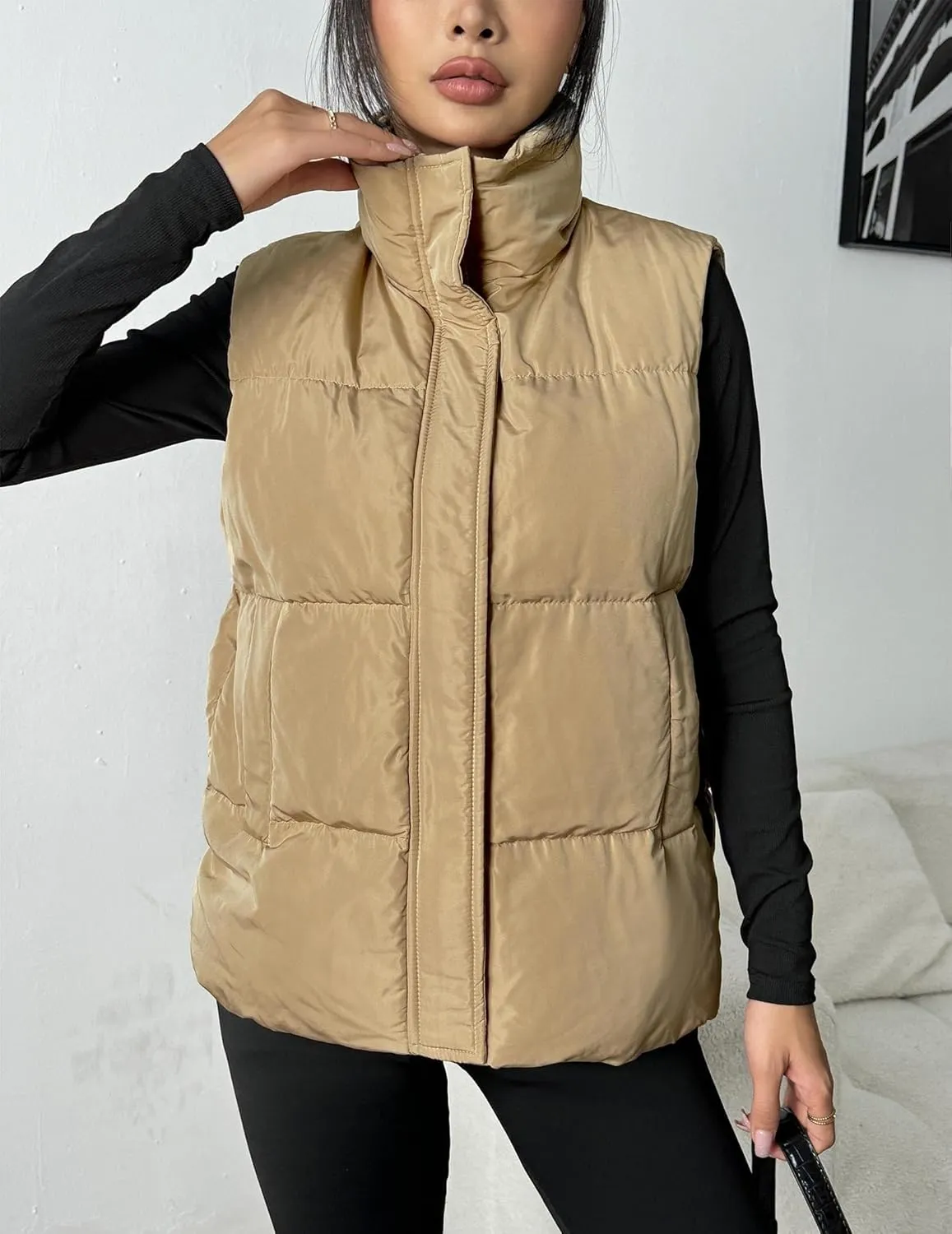 Zeagoo Women Puffer Vest Lightweight Stand Collar Sleeveless Winter Warm Zip Up Padded Outerwear Jackets with Pockets S-XXL