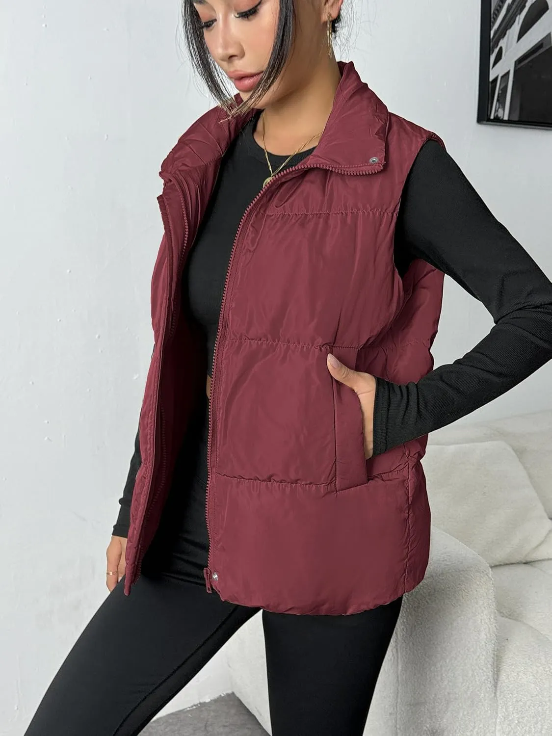 Zeagoo Women Puffer Vest Lightweight Stand Collar Sleeveless Winter Warm Zip Up Padded Outerwear Jackets with Pockets S-XXL